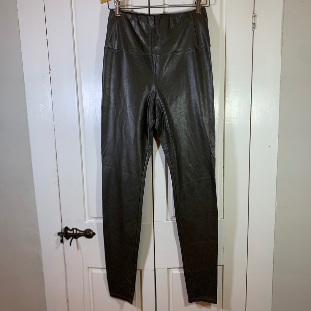 Wilfred Free Aritzia Daria Pant Dark Olive Green Vegan Leather Leggings L Moto